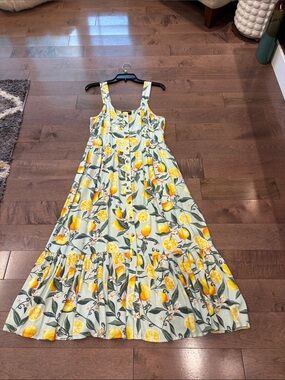 Kittenish Sleeveless Lemon-Print Maxi Dress